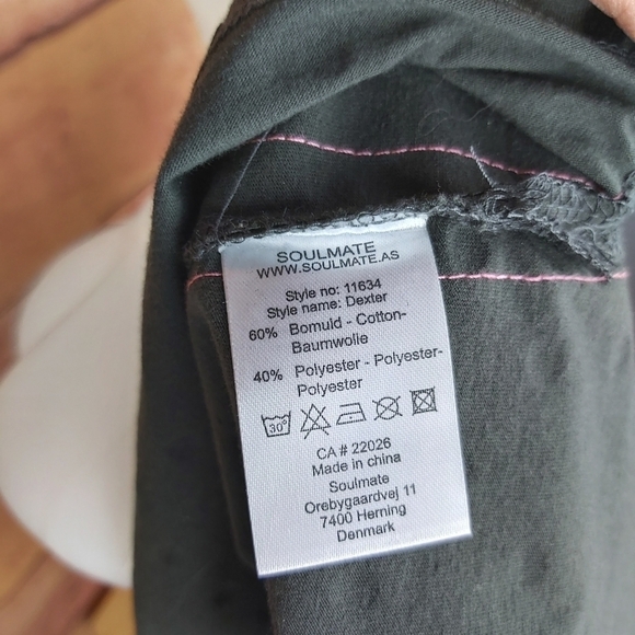 𝅺Velvet polka dot shirt size XS - Picture 8 of 8